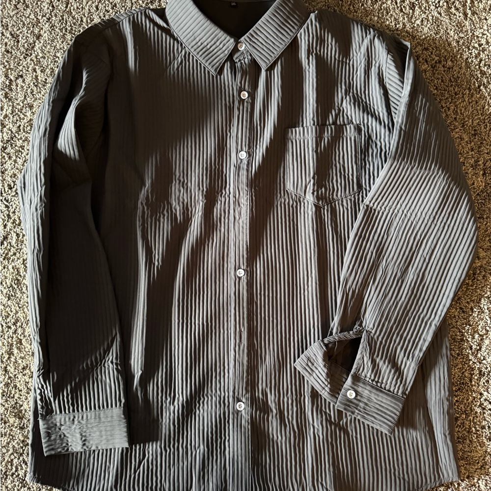 Men's Gray Shirt